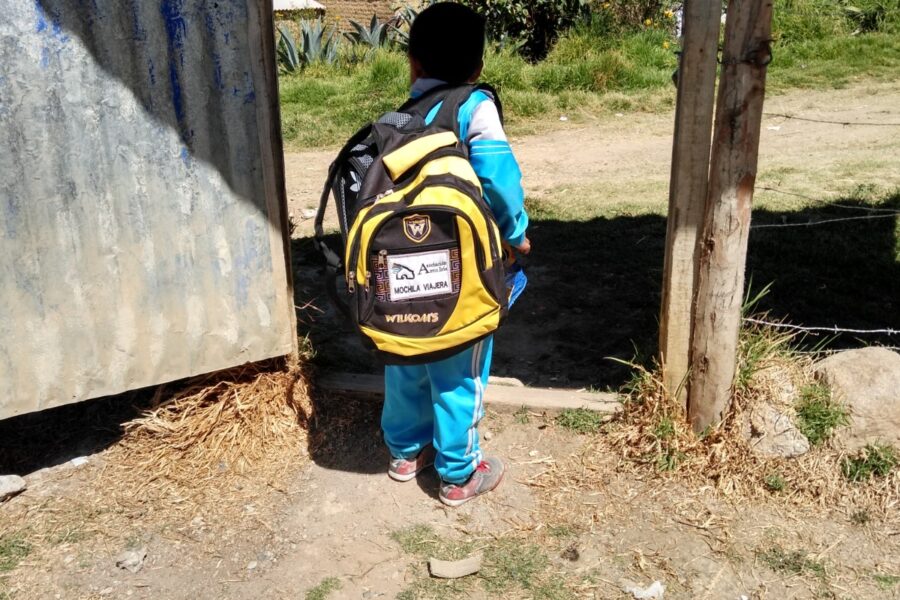 tipo de mochila emocional que llevan los niños pobres